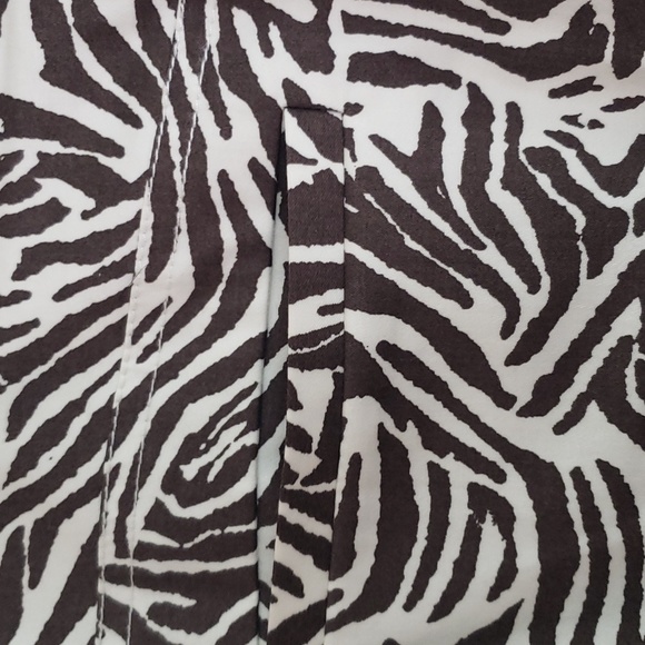 NWT Chico's Abstract Skirt - Picture 5 of 8